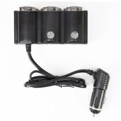 Adaptador de isqueiro automóvel com 2 saídas 12V / 24V e 2 portas USB.