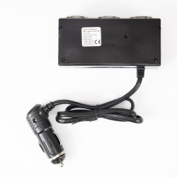 Automotive cigarette lighter adapter with 2 12V / 24V outlets and 2 US