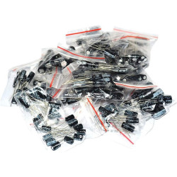 Conjunto de 120 condensadores electrolíticos (varios valores)