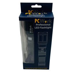 Linterna LED PCW12H recargable híbrida con zoom de 650 lm y resistente