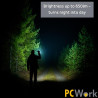 Lanterna LED PCW12H recarregável híbrida de 650 lúmens com zoom e à pr